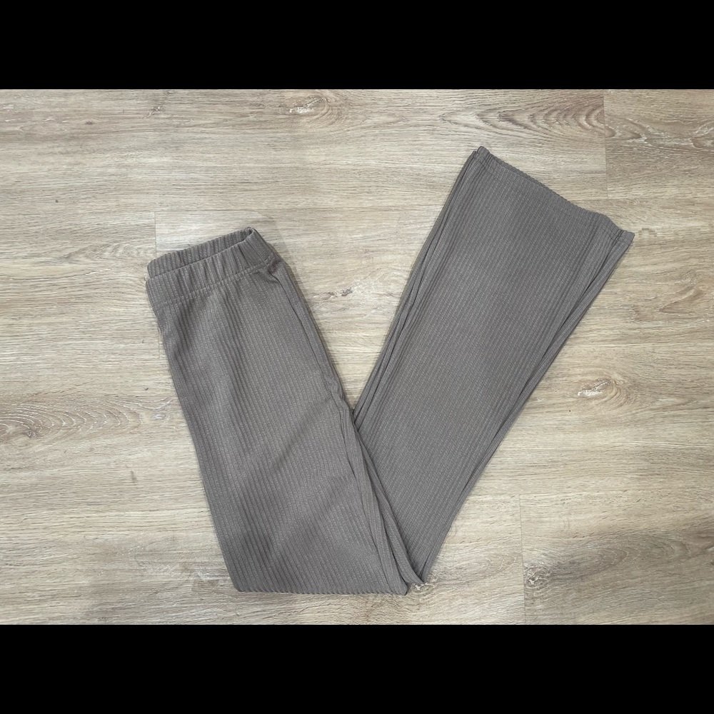Flowy pants - Picture 3 of 3
